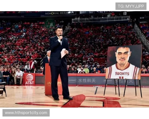一声叹息！场均1.2分，姚明最后一个NBA队友，今夏可能也要退役了